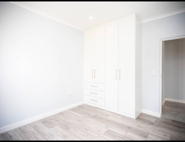 4 BEDROOM FREEHOLD FOR SALE IN SANDOWN
